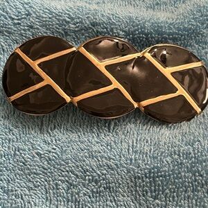 Vintage Hair Accessories. Beautiful black and gold vintage barrette